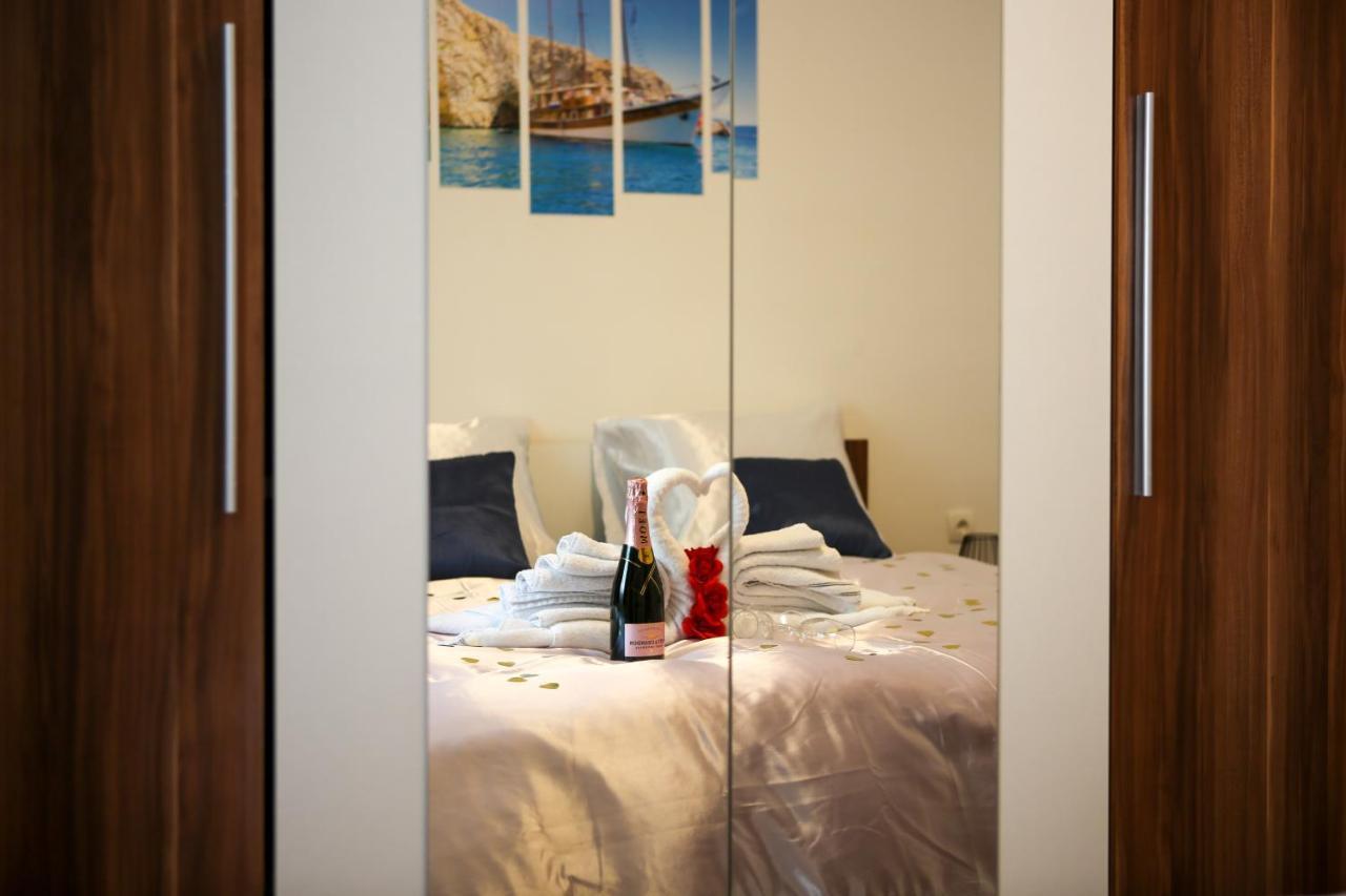 Apartment B&J - In The Center Of スプリト エクステリア 写真